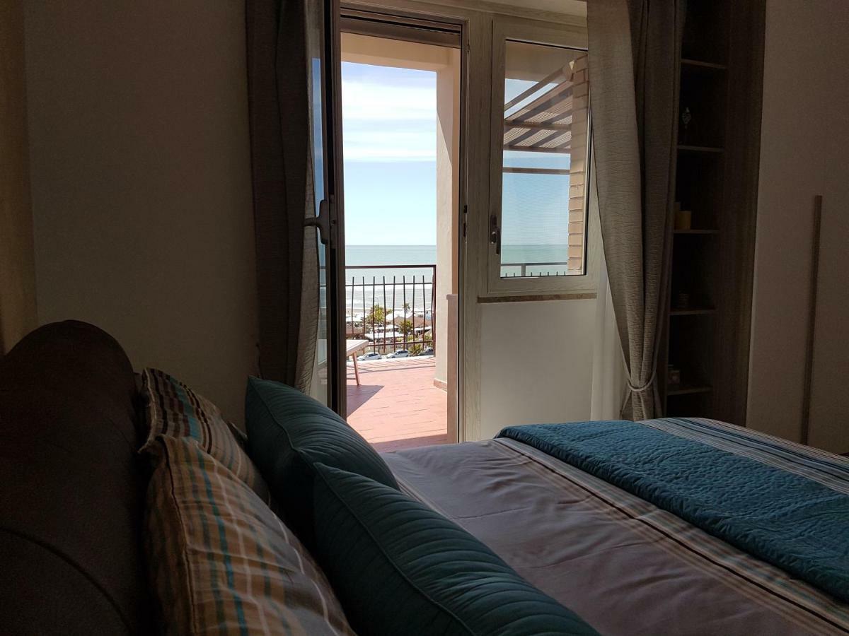 Mary'S Penthouse Lido di Ostia Exterior foto